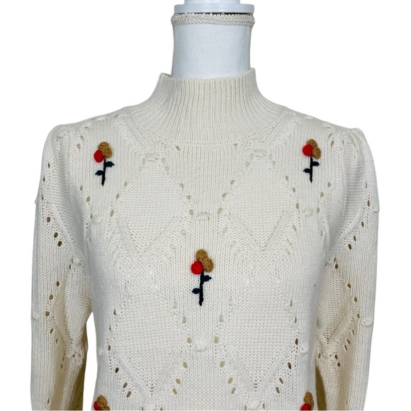 Sweet Republic Cream Floral Sweater with Floral Accents Size Large - Picture 3 of 9